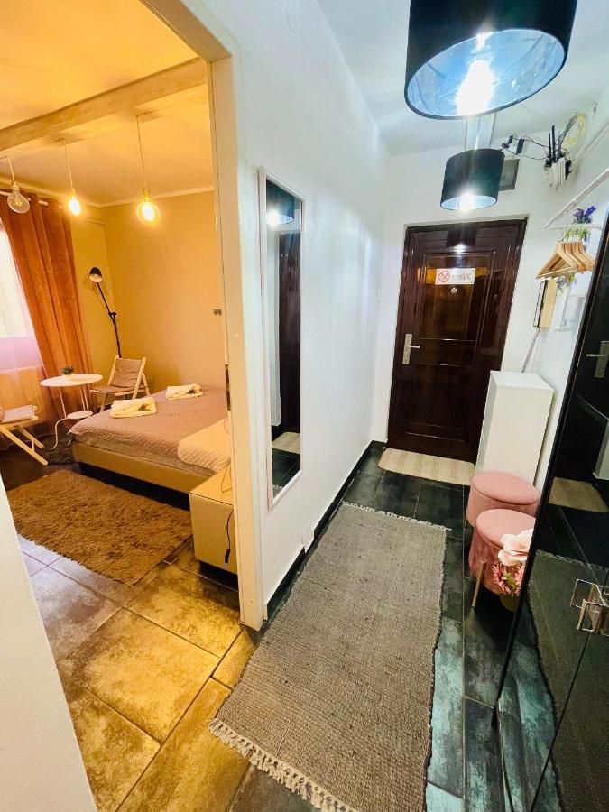 Private Place To Stay Self Check In-Nonstop- Netflix-Wifi Resita Exterior foto