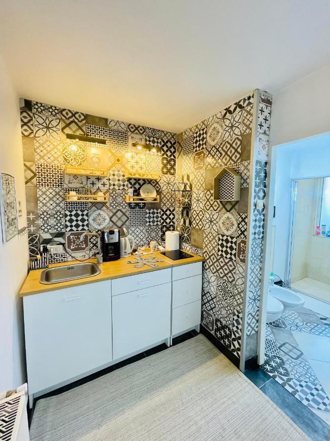 Private Place To Stay Self Check In-Nonstop- Netflix-Wifi Resita Exterior foto